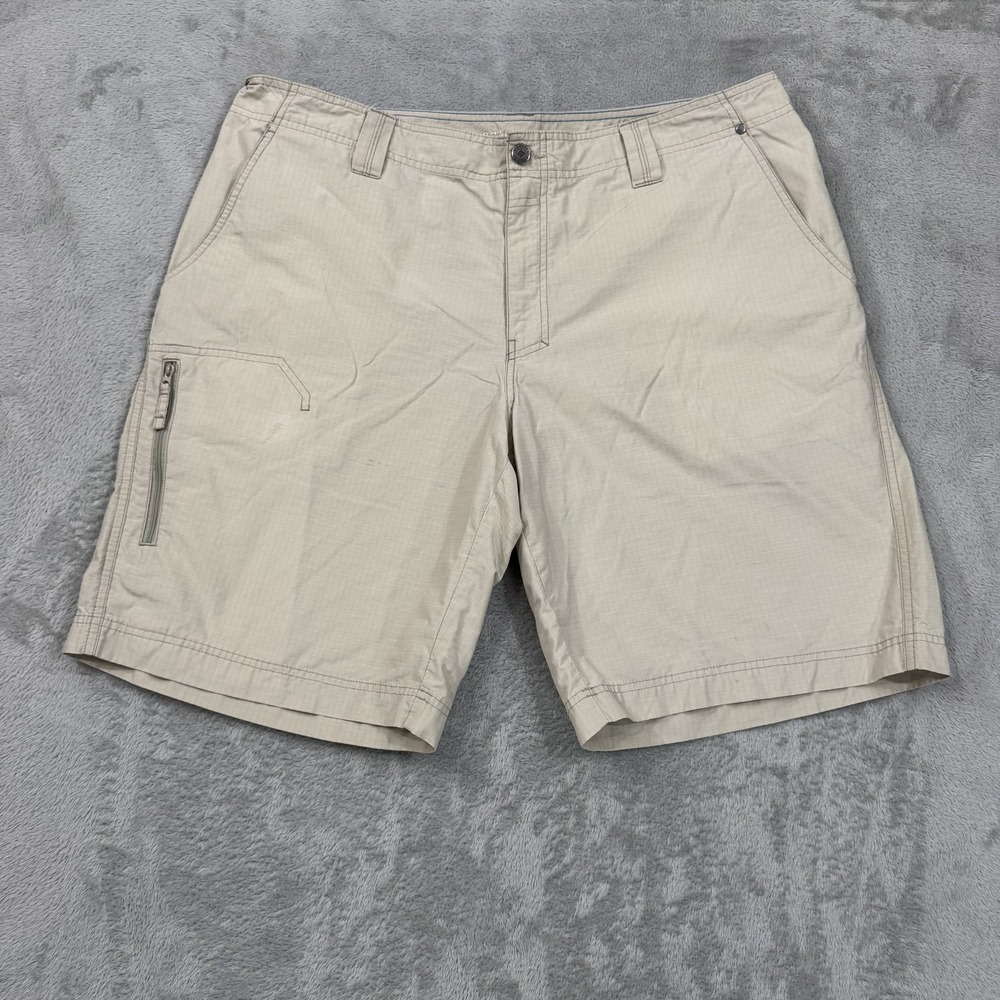 Columbia Shorts Mens 40 Omni-Shade Beige Ripstop Cargo Hiking Fishing UPF Nylon